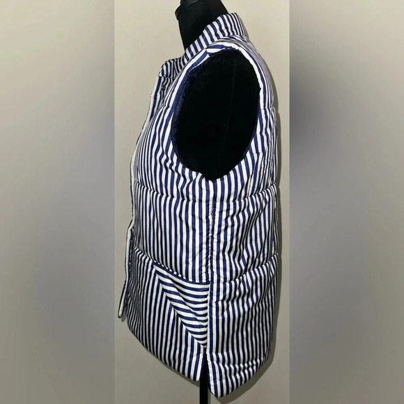 Free Assembly Women’s Oversized Striped Puffer Vest - Size M - Picture 8 of 10